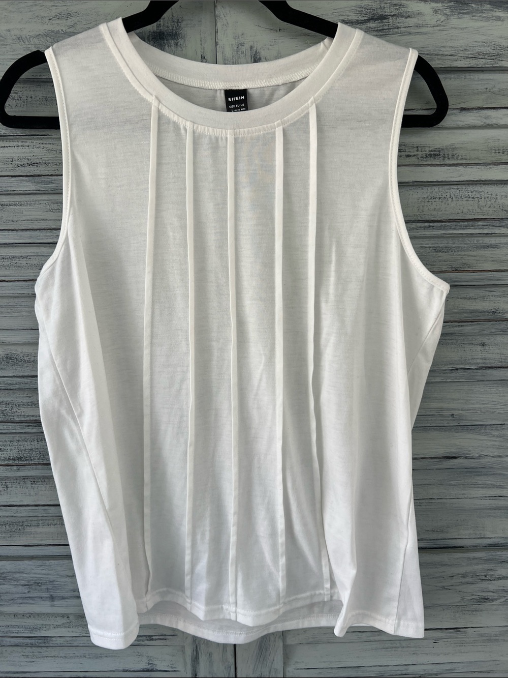 SHEIN White Pleated Front Sleeveless Tank Size L